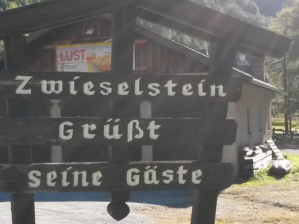 Haus Sonnschein Acomodação com café da manhã Sölden Exterior foto