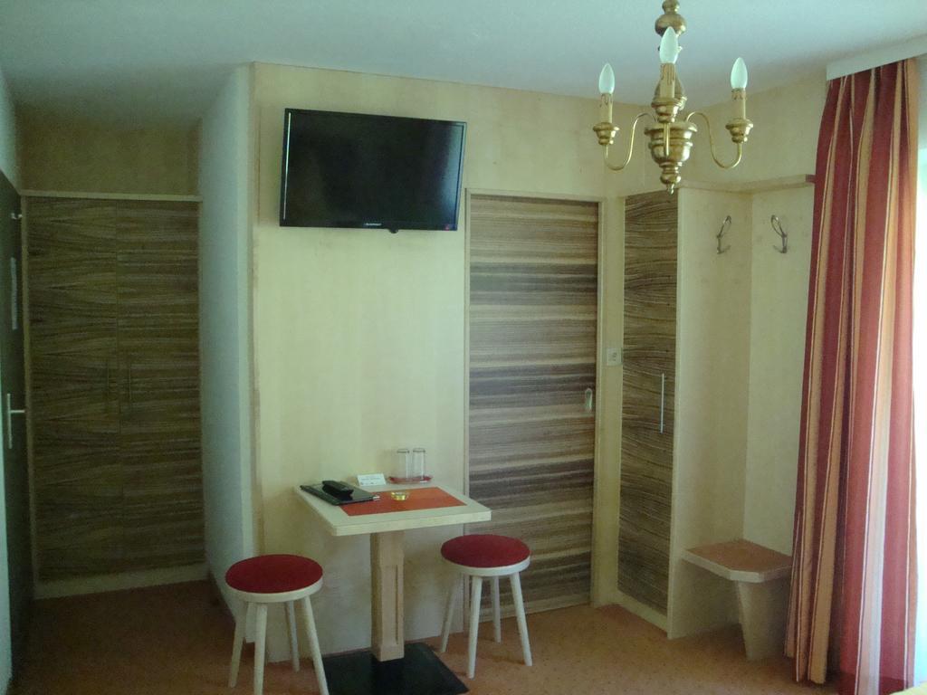 Haus Sonnschein Acomodação com café da manhã Sölden Exterior foto