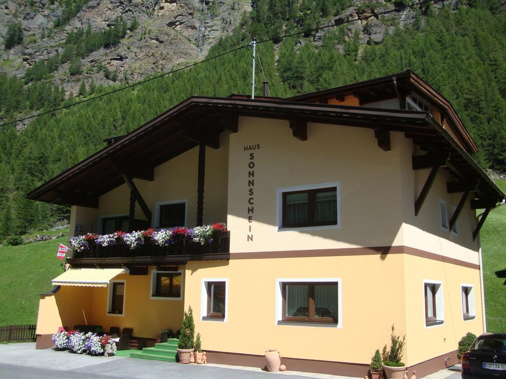 Haus Sonnschein Acomodação com café da manhã Sölden Exterior foto