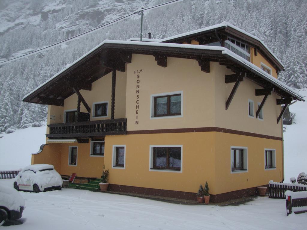 Haus Sonnschein Acomodação com café da manhã Sölden Exterior foto
