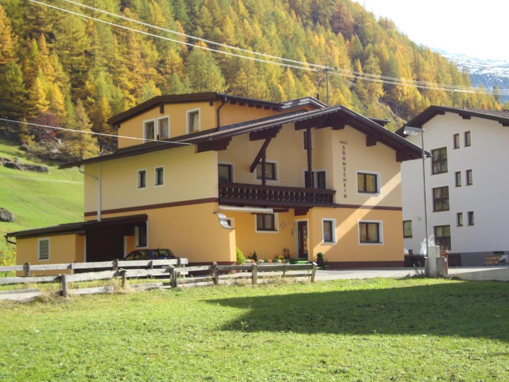 Haus Sonnschein Acomodação com café da manhã Sölden Exterior foto